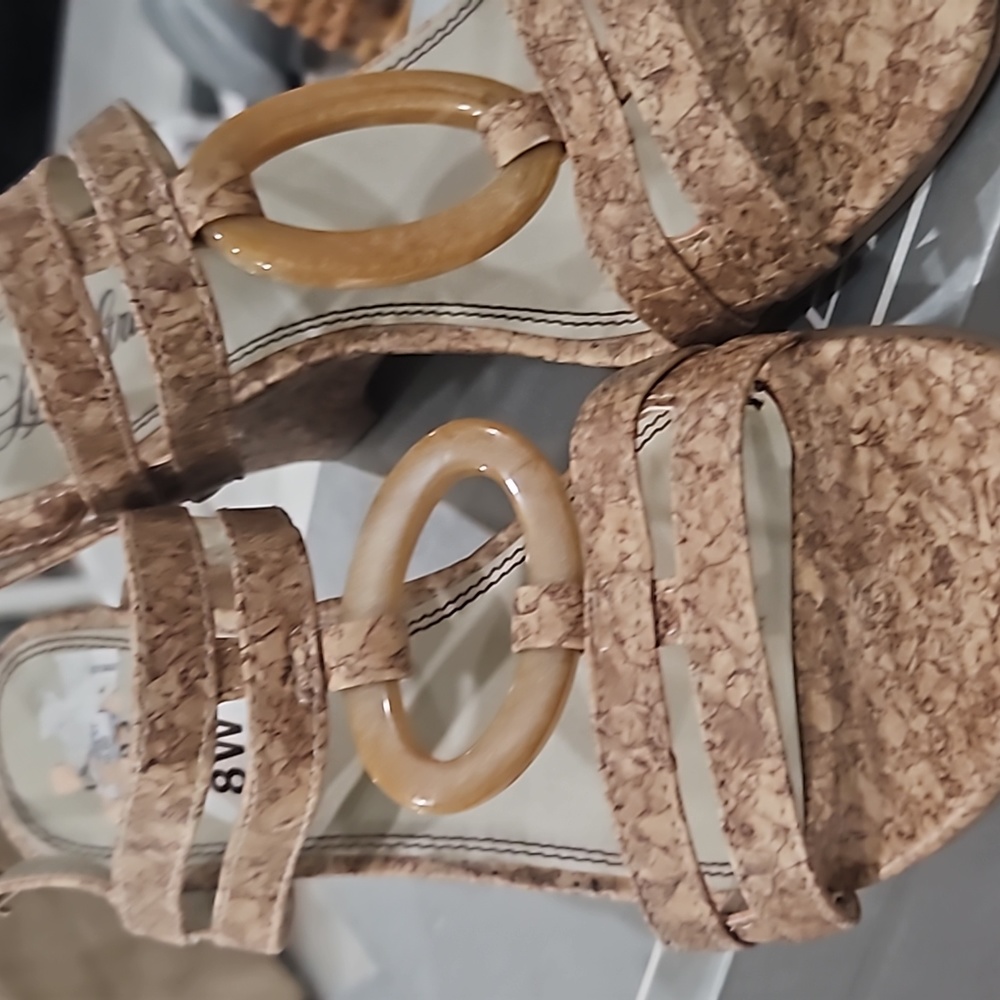 Ladies shoes